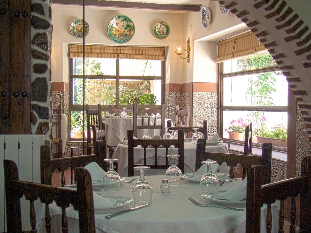 Hostal Emilia Trujillo Exterior photo
